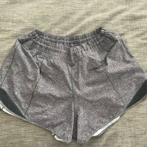 Lululemon Hotty Hot shorts size 12 4 inch inseam